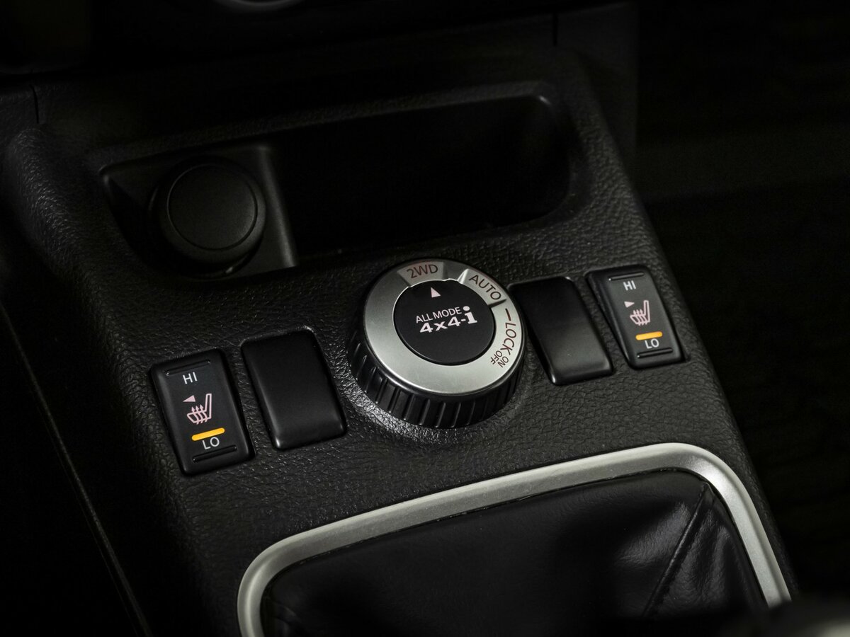 Б/У Ниссан Икс-Трейл 2014 года. Фото: #12