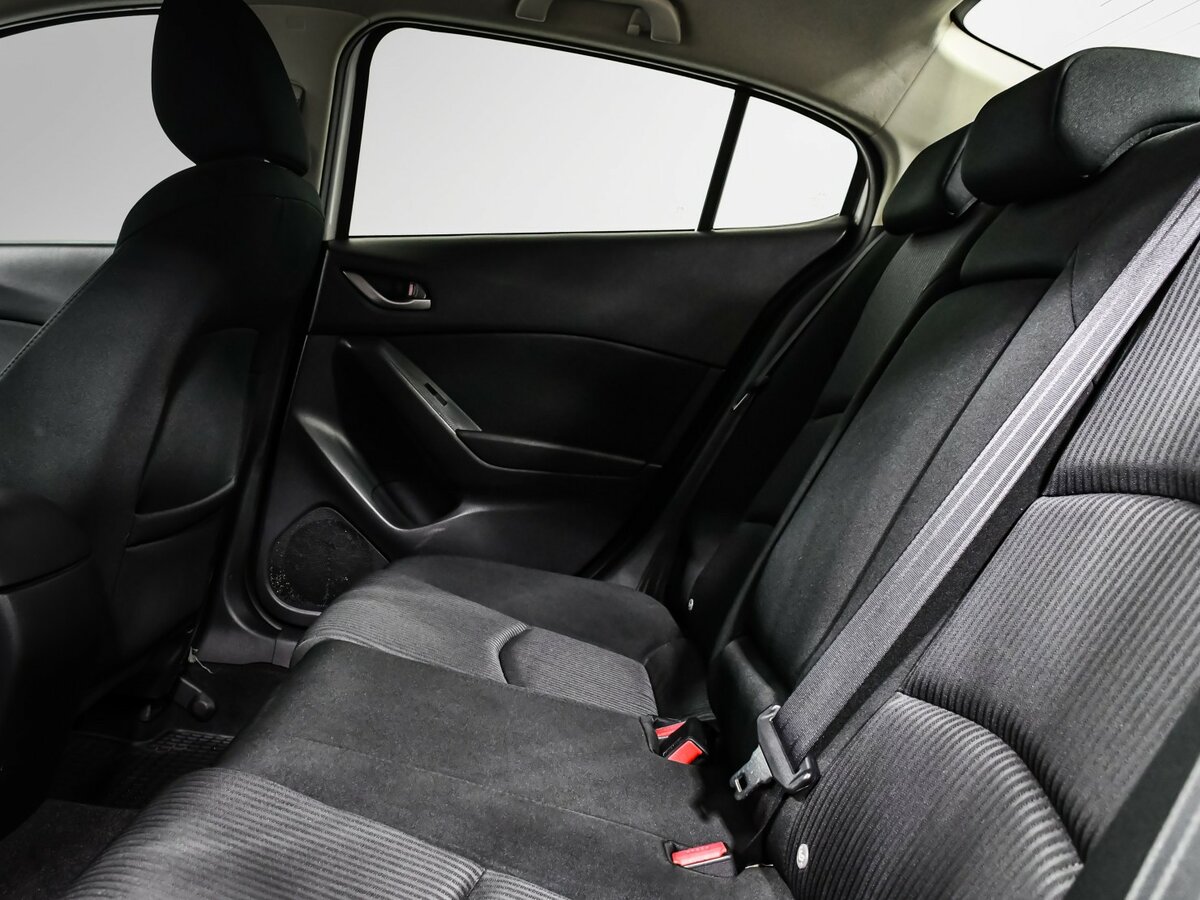 Б/У Мазда 3 2014 года. Фото: #9