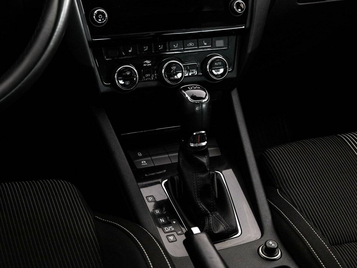 Б/У Шкода Октавия 2019 года. Фото: #8