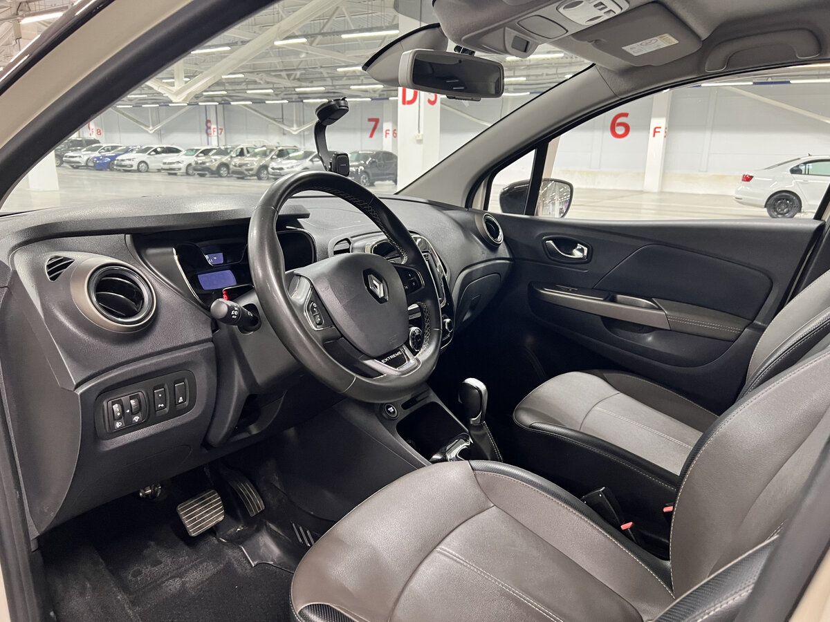 Б/У Рено Каптюр 2019 года. Фото: #15