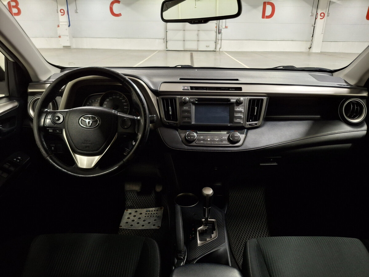 Б/У Тойота Рав4 2014 года. Фото: #13