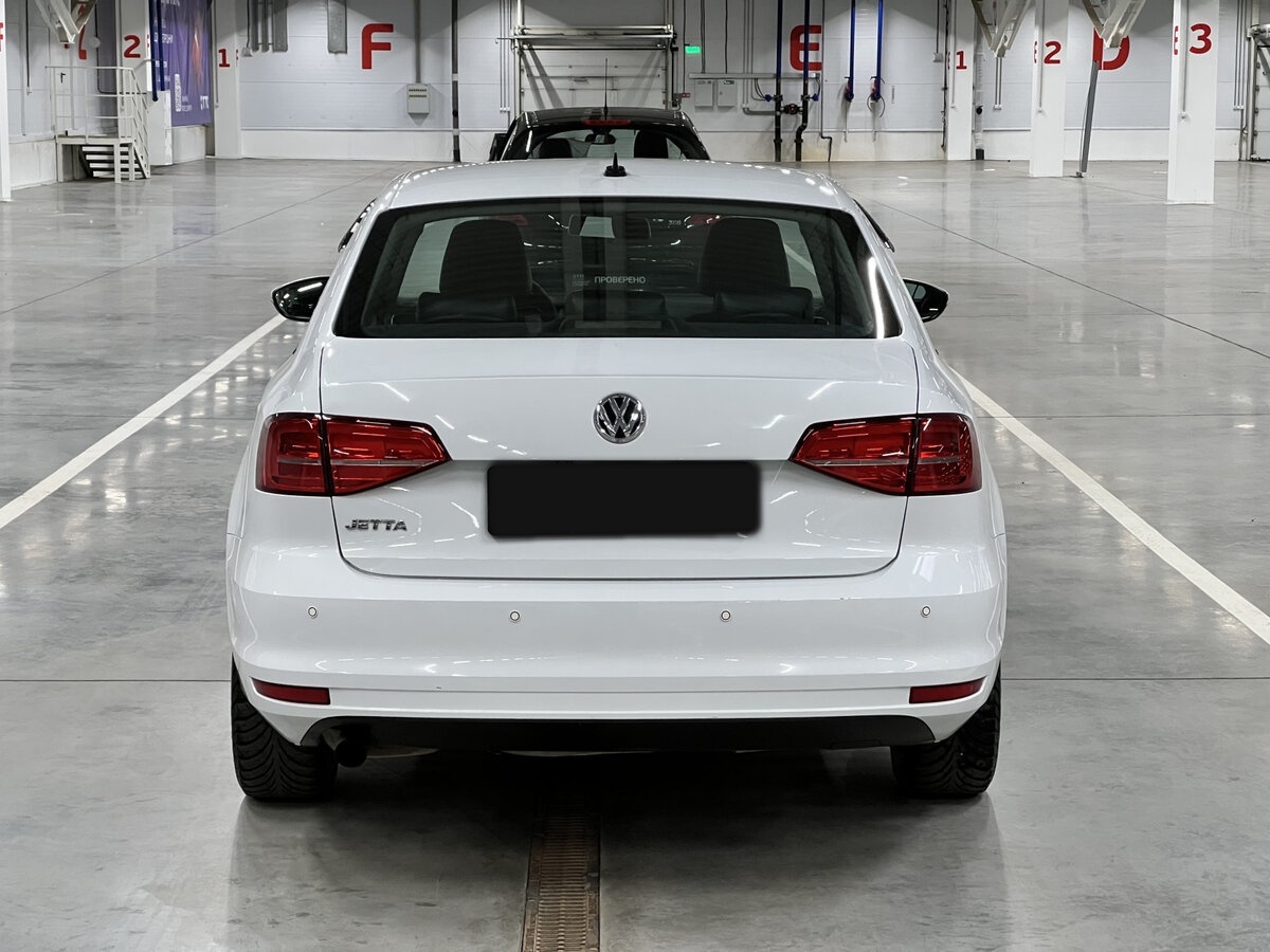 Б/У Фольксваген Джетта 2016 года. Фото: #5