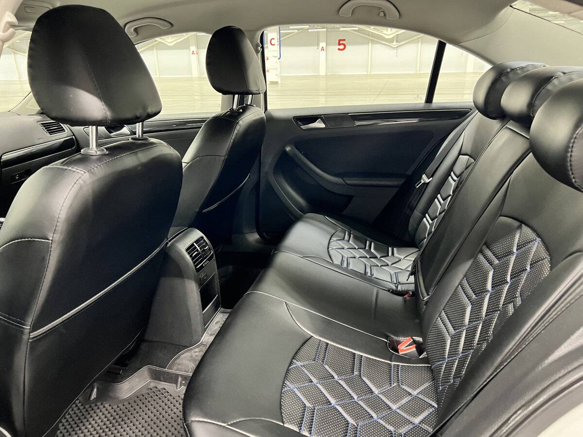 Б/У Фольксваген Джетта 2016 года. Фото: #11