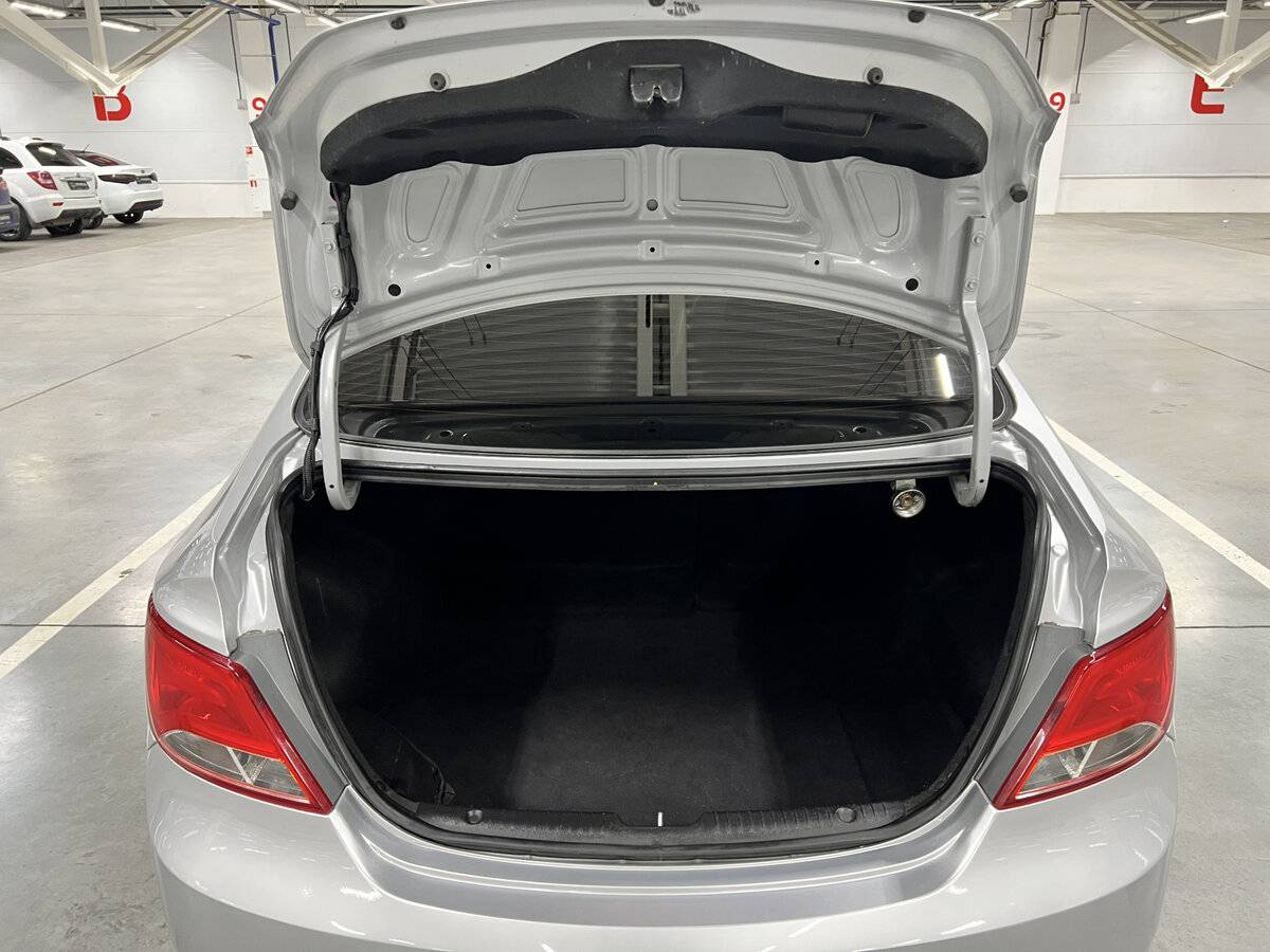 Б/У Хендай Солярис 2015 года. Фото: #9