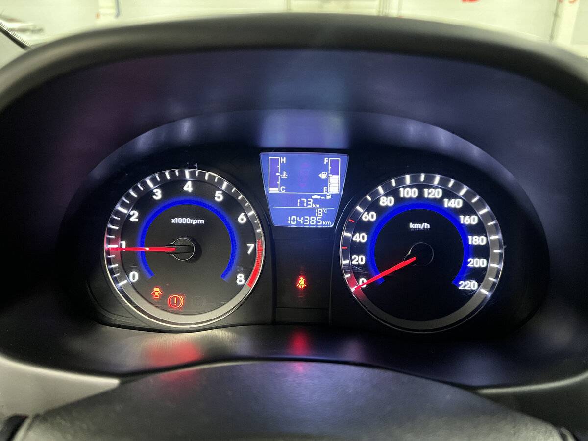 Б/У Хендай Солярис 2015 года. Фото: #12