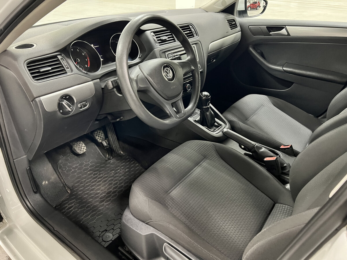 Б/У Фольксваген Джетта 2016 года. Фото: #15