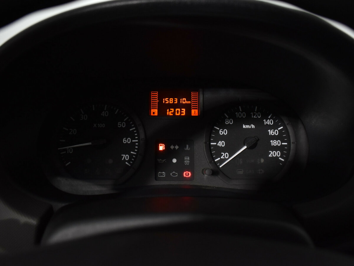 Б/У Рено Логан 2013 года. Фото: #12