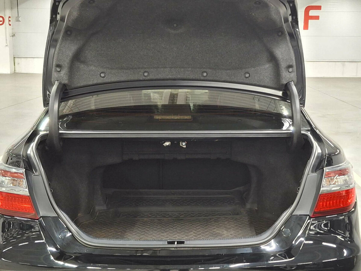 Б/У Тойота Камри 2015 года. Фото: #8