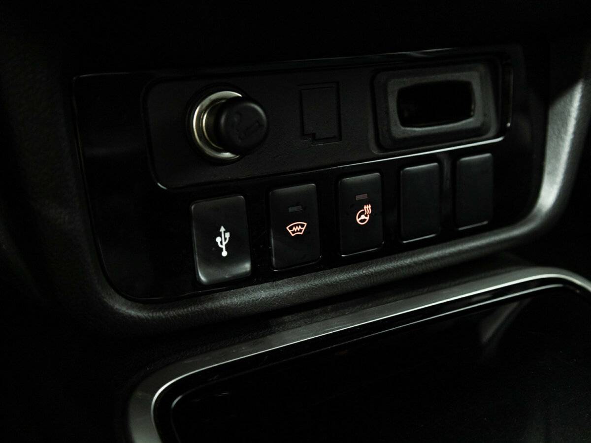 Б/У Митсубиши Оутлэндер 2018 года. Фото: #17