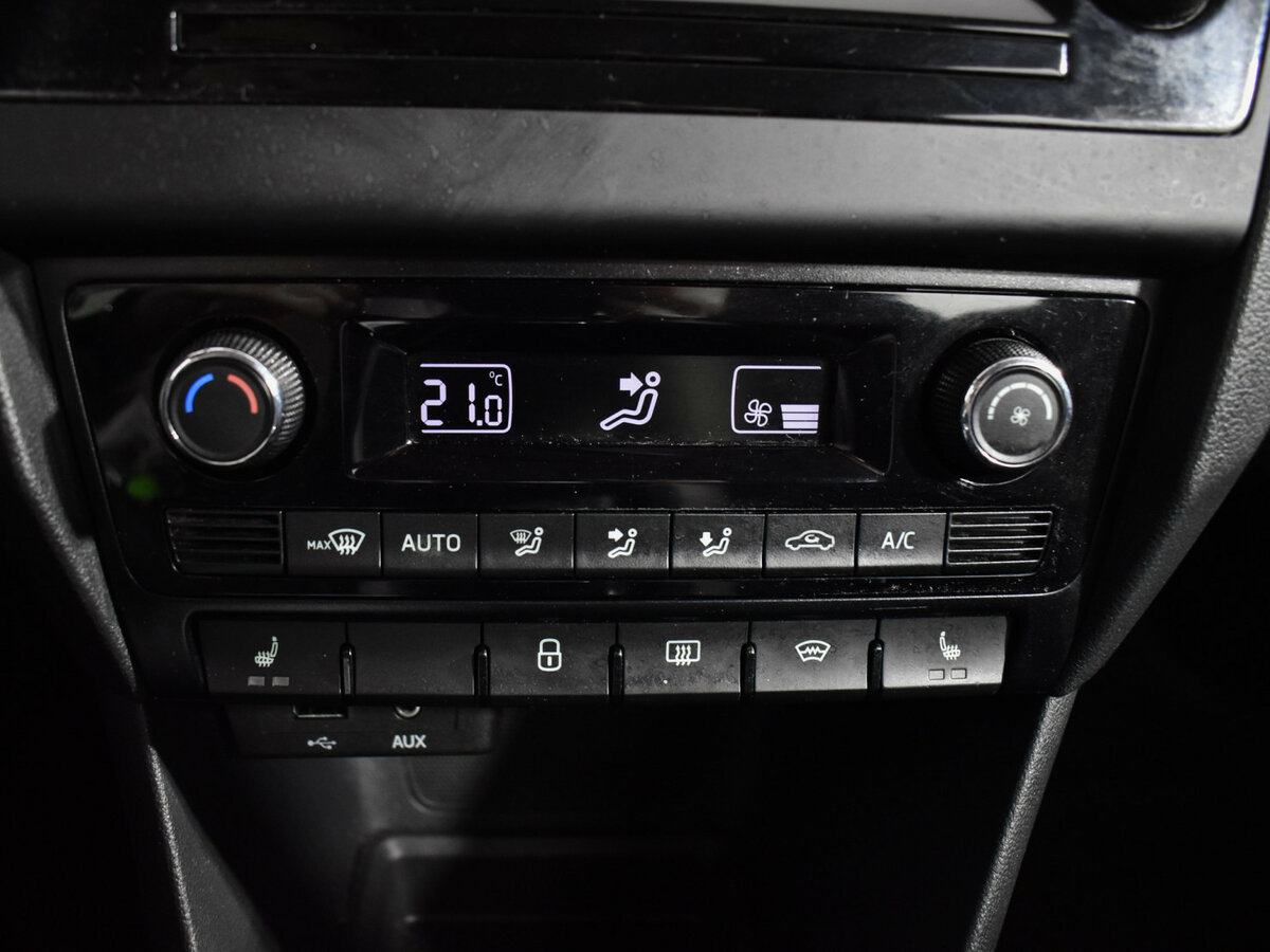 Б/У Шкода Рапид 2017 года. Фото: #15