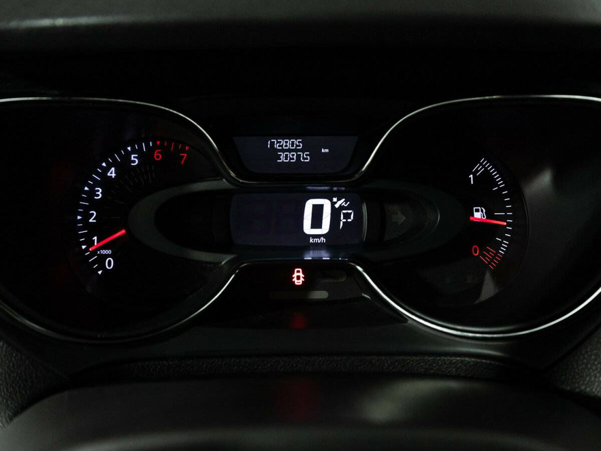 Б/У Рено Каптюр 2018 года. Фото: #11