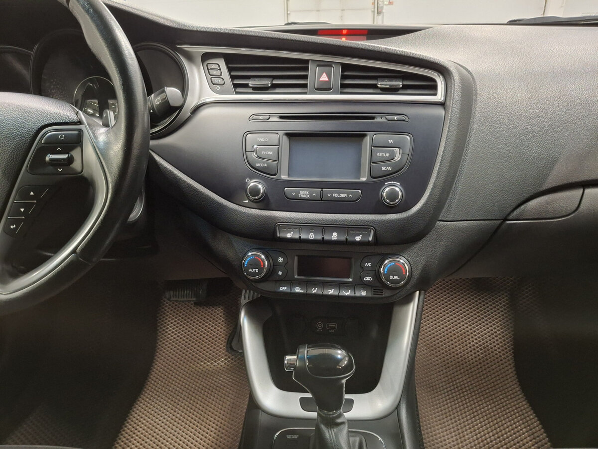 Б/У Киа Сид 2018 года. Фото: #14