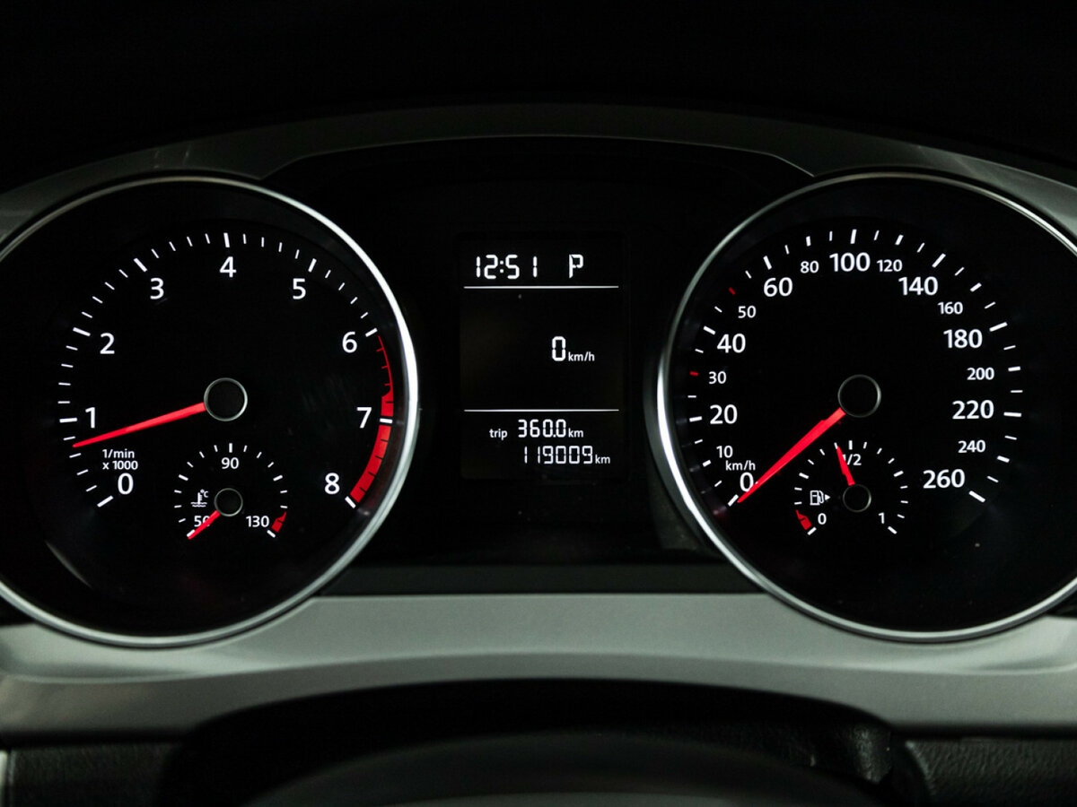 Б/У Фольксваген Джетта 2017 года. Фото: #9