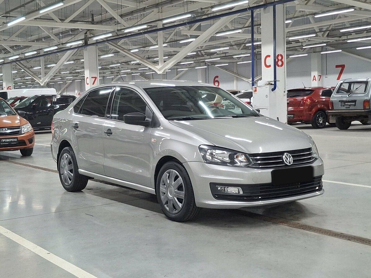 Б/У Фольксваген Поло 2018 года. Фото: #2