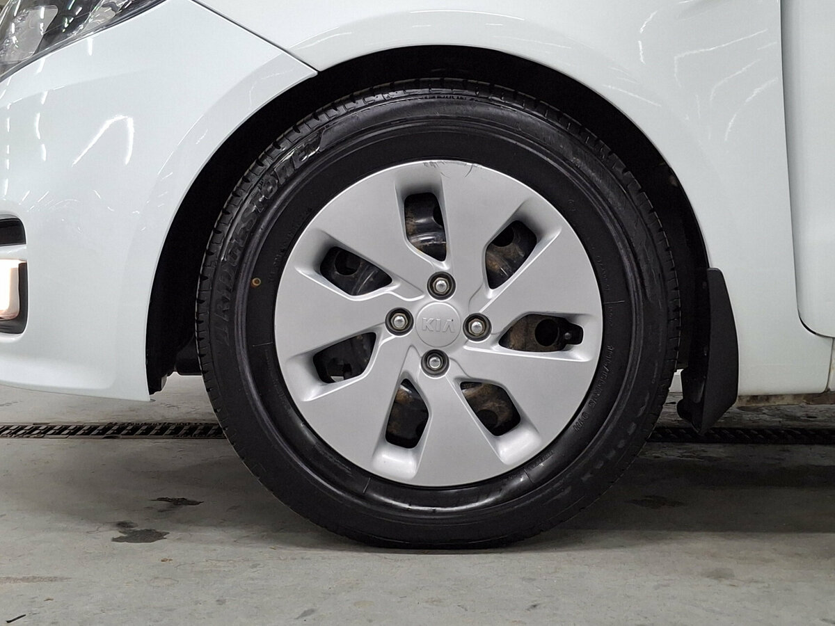 Б/У Киа Рио 2017 года. Фото: #17