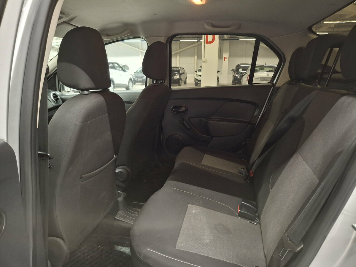 Б/У Рено Логан 2020 года. Фото: #11