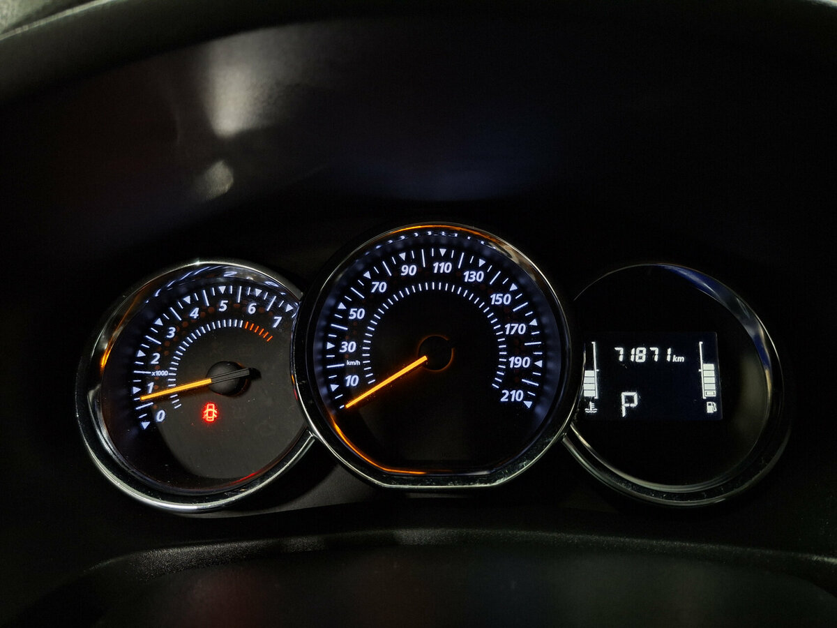 Б/У Рено Логан 2020 года. Фото: #12