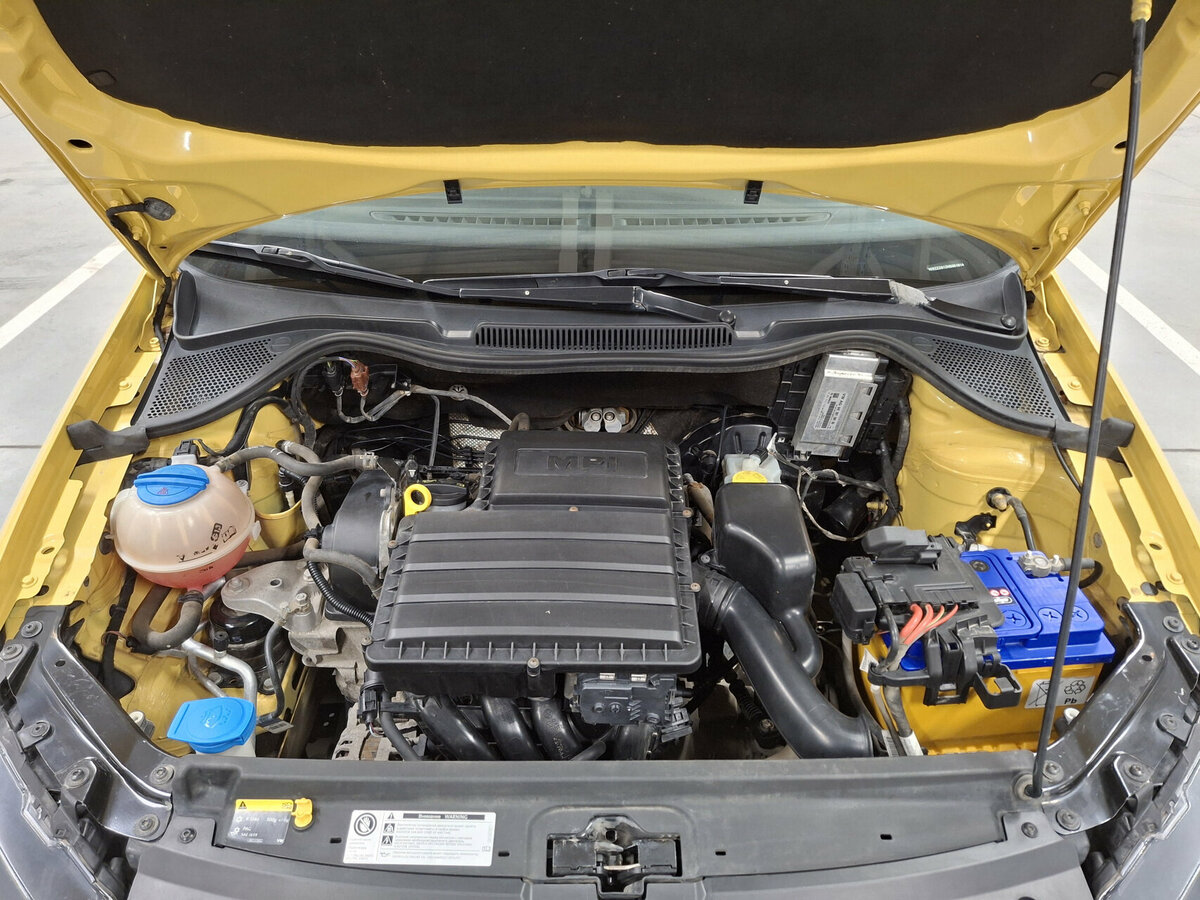 Б/У Фольксваген Поло 2017 года. Фото: #8