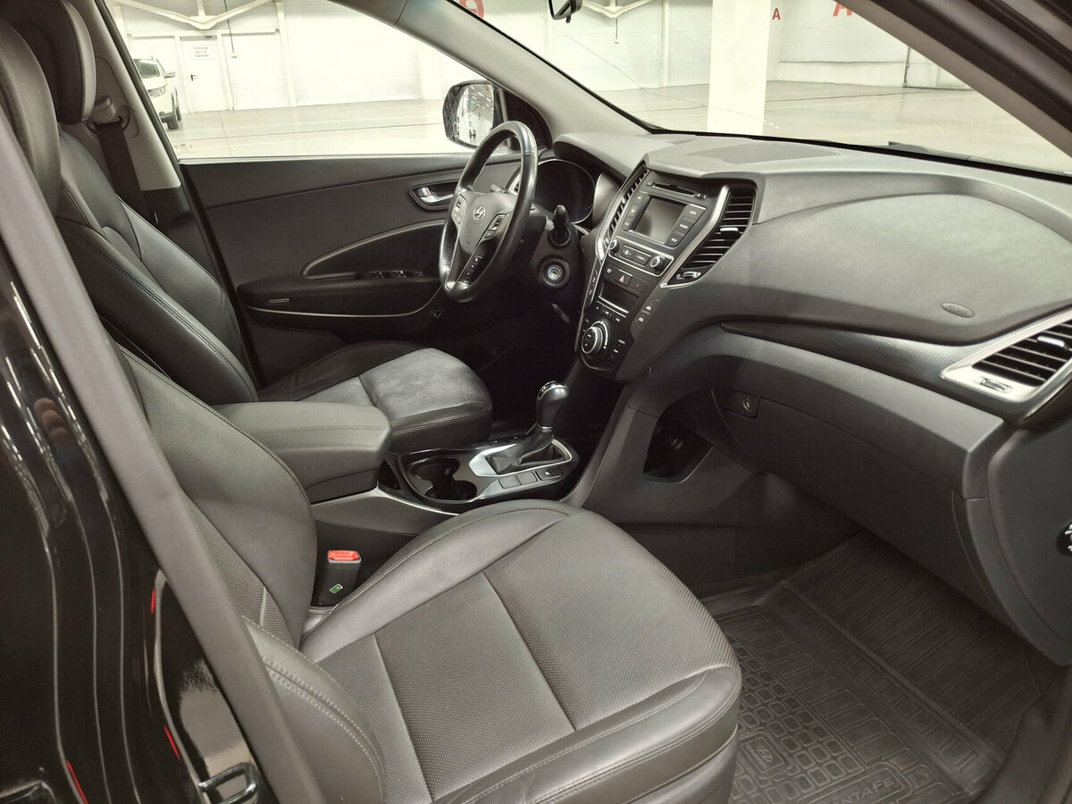 Б/У Хендай Санта Фе 2018 года. Фото: #10