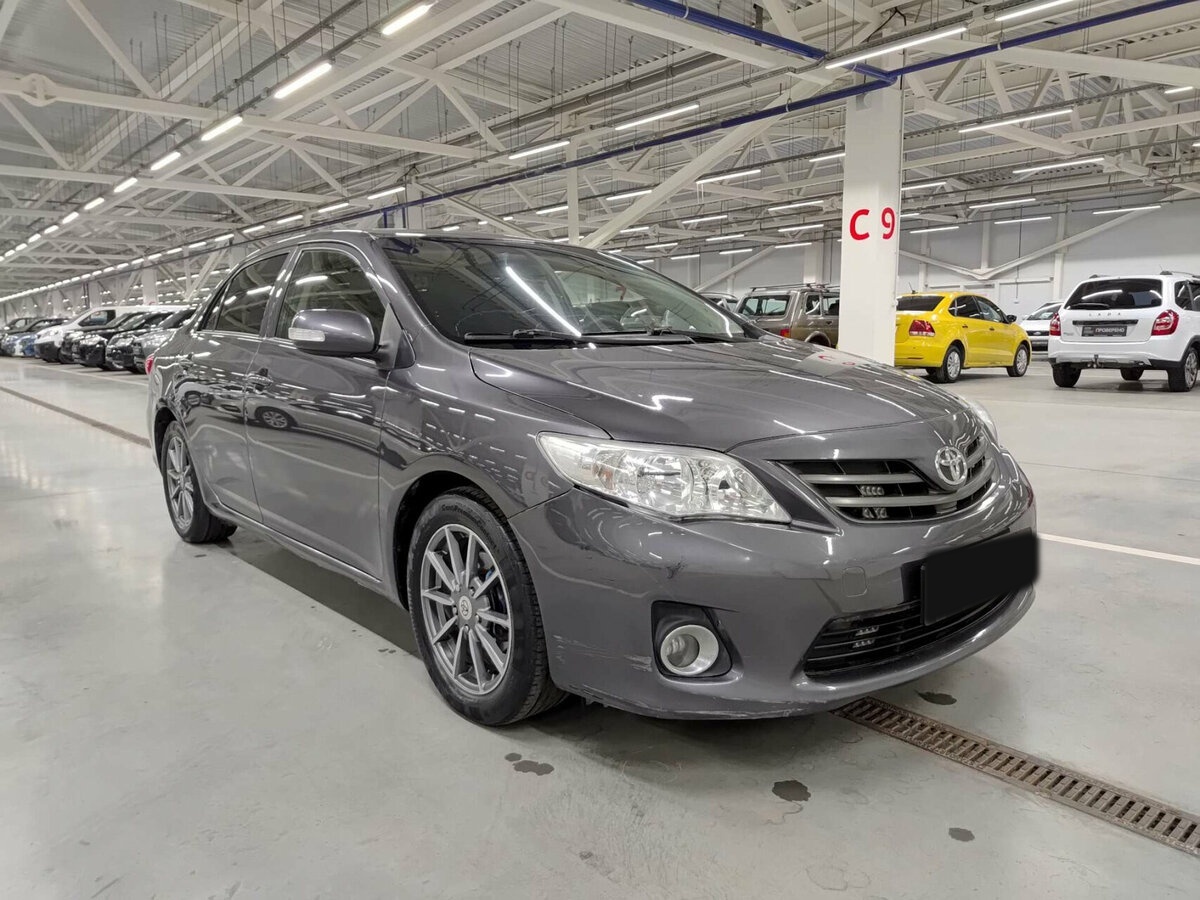 Б/У Тойота Королла 2012 года. Фото: #2