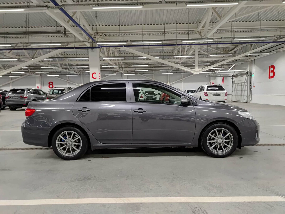 Б/У Тойота Королла 2012 года. Фото: #3