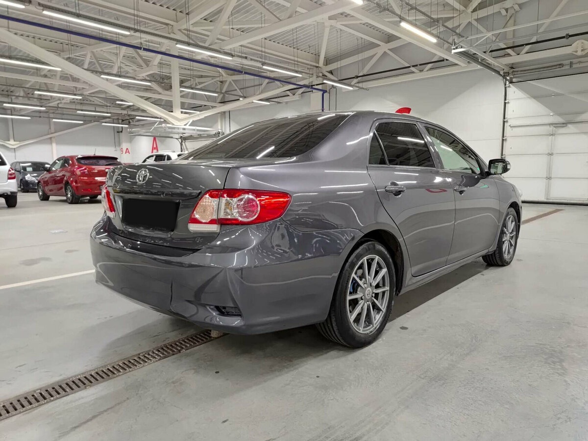 Б/У Тойота Королла 2012 года. Фото: #4