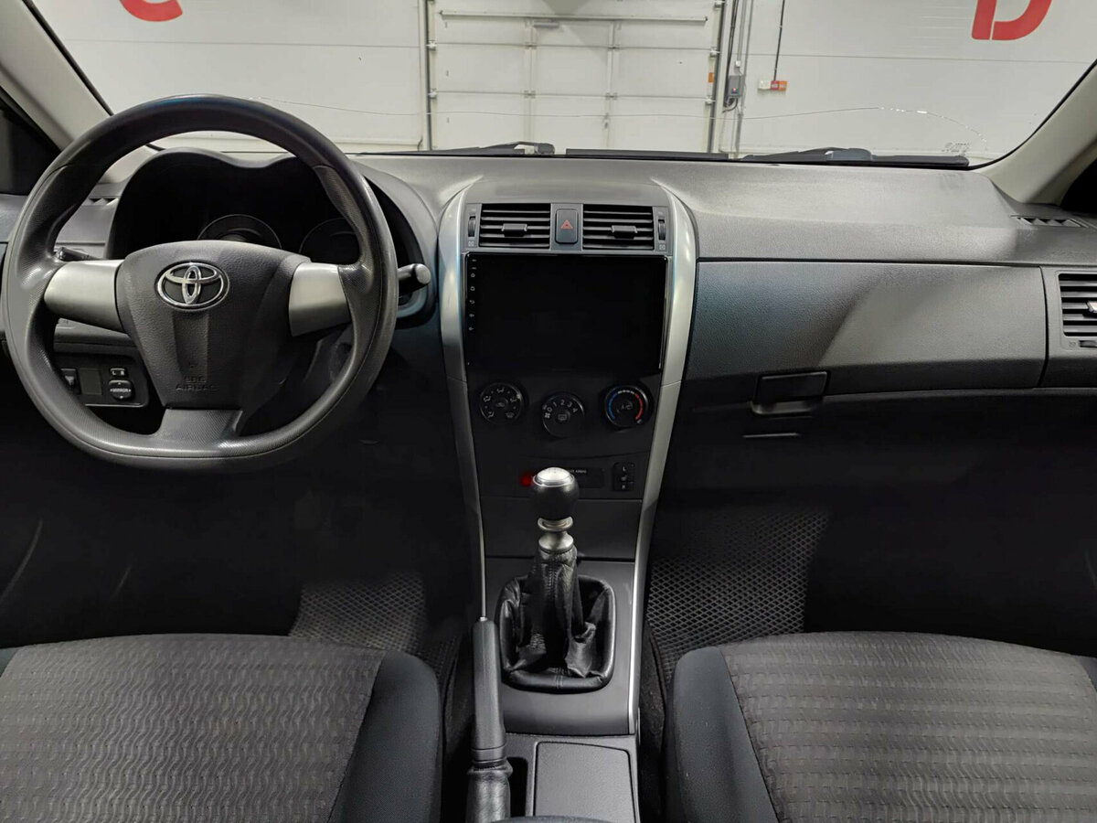 Б/У Тойота Королла 2012 года. Фото: #13