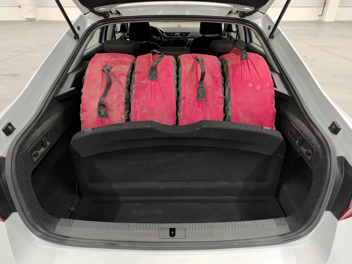 Б/У Шкода Суперб 2016 года. Фото: #9