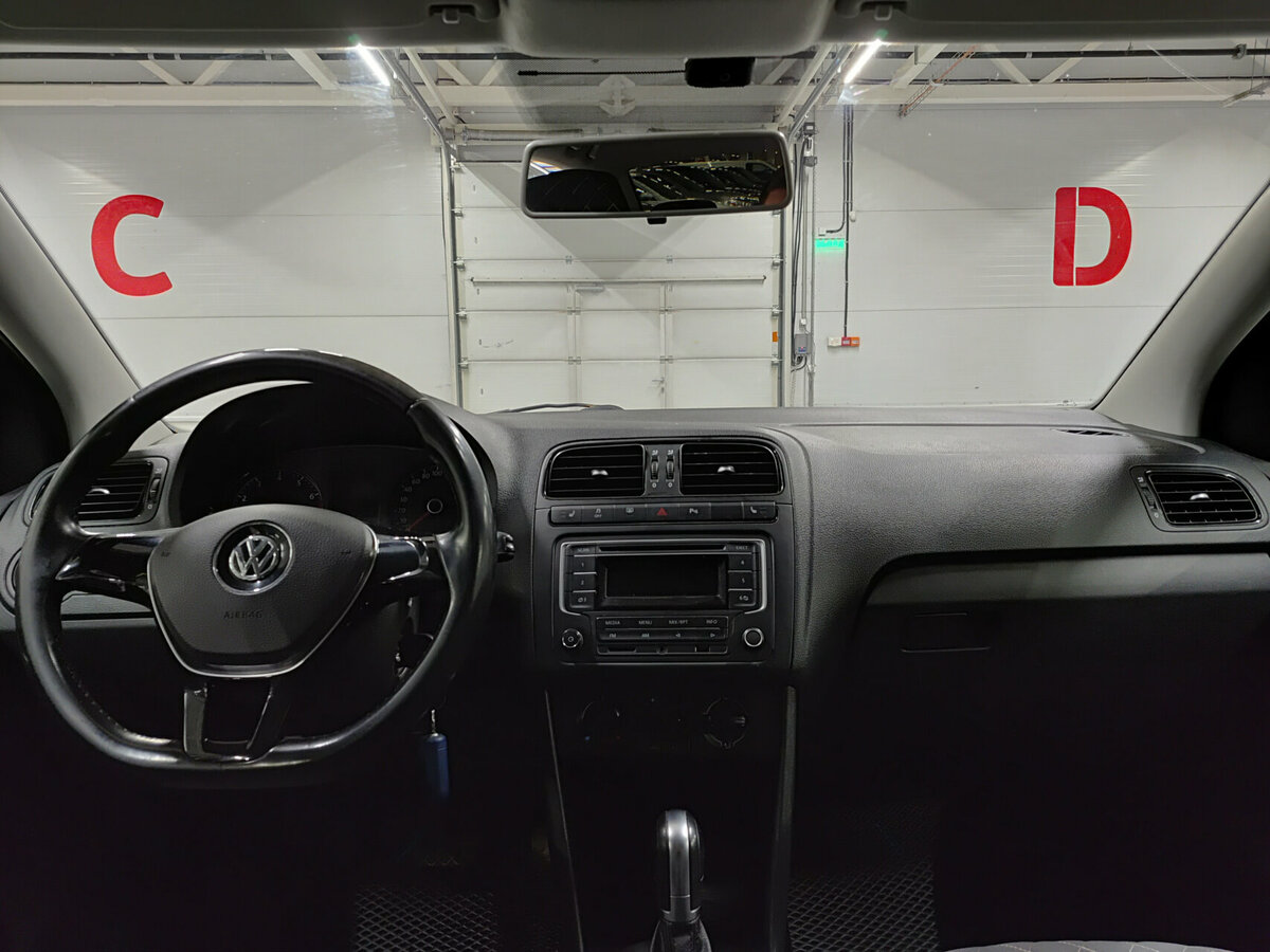 Б/У Фольксваген Поло 2015 года. Фото: #13